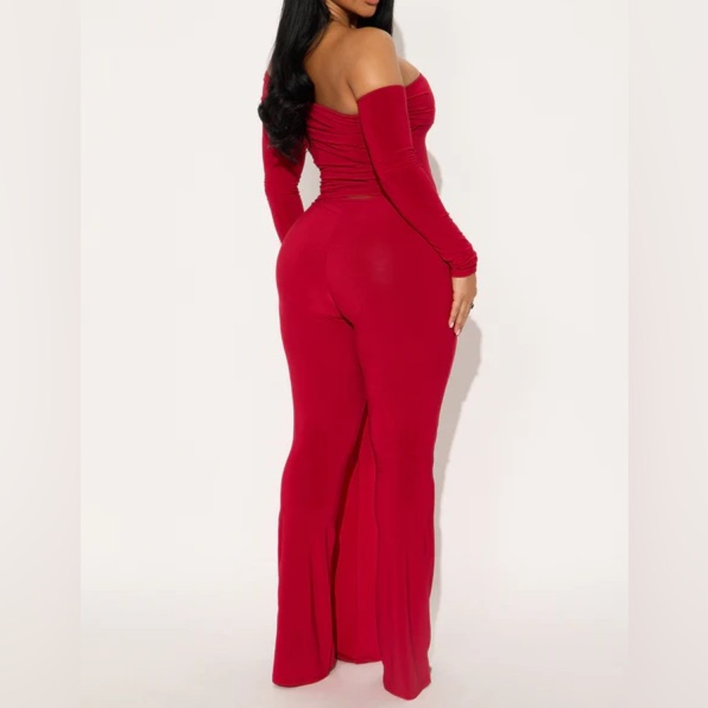 Red Off-Shoulder Two Piece Set - Picture 3 of 3